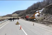 В Казбековском районе восстанавливают дороги после паводков