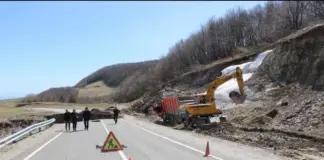 В Казбековском районе восстанавливают дороги после паводков