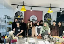 Студенты ДГТУ посетили мастер-класс в кондитерском центре «ЮНЕКС»