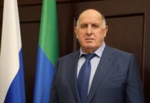 Абдулмуслимов поздравил работников органов местного самоуправления Дагестана с профессиональным праздником