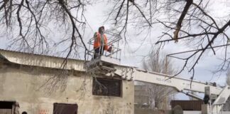 Гаджимурад Муртузалиев ознакомился с ходом работ по ликвидации последствий штормового ветра в Махачкале