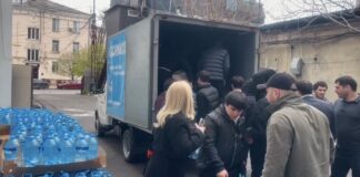 В образовательные учреждения Махачкалы доставили питьевую воду