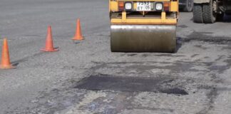 В Махачкале устраняют последствия непогоды на дорогах