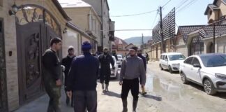 Волонтеры из Кизилюрта помогли жителям Махачкалы в ликвидации последствий подтоплений