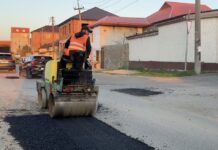 В Махачкале идет активный ямочный и капитальный ремонт дорог