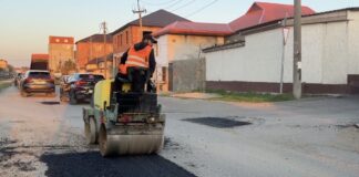 В Махачкале идет активный ямочный и капитальный ремонт дорог