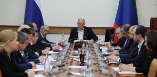 Абдулмуслим Абдулмуслимов потребовал исключить промедления при выплатах пострадавшим в Дагестане Правительство РД