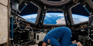 В Духовном собрании мусульман России раскрыли, как совершать намаз в космосе