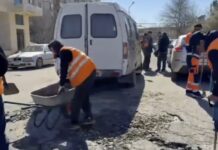 В Махачкале ведут ямочный ремонт на улице Хаджи Булача