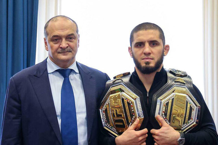 Ислам Махачев учредил фонд помощи детям в Дагестане