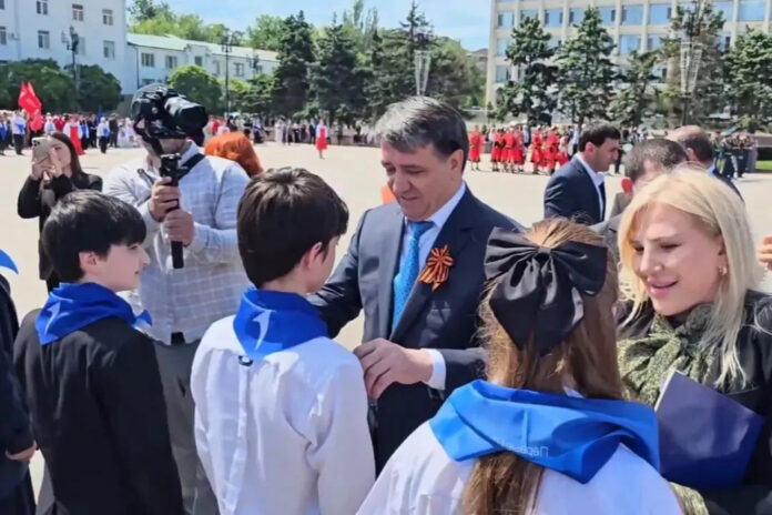 1 стр