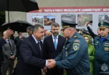 Глава МЧС РФ потребовал ускорить экспертизу пострадавших от паводка домов в Махачкале