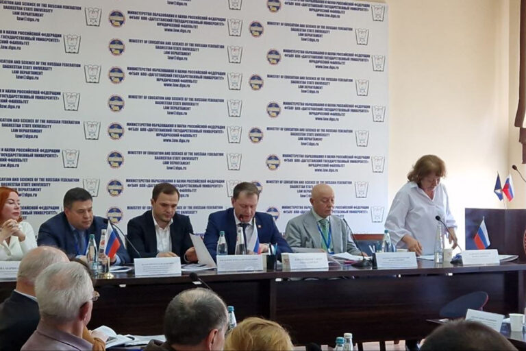 Устойчивость государства начинается с семьи