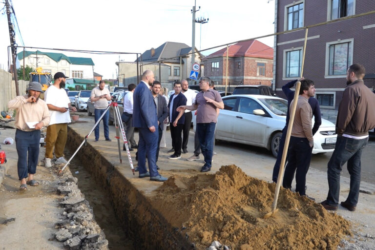 Администрация Махачкалы следит за ходом ремонта