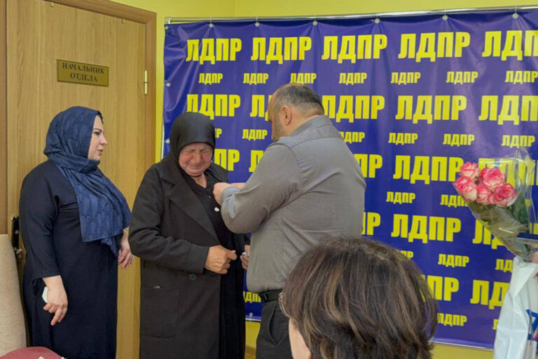 Материнский подвиг бесценен