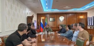 Джамбулат Салавов встретился с жителями микрорайона ДОСААФ по вопросу земельного спора