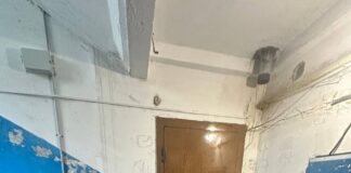 Захламленные шахты и бетонные люки тормозят замену лифтов в Махачкале