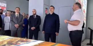 Фёдор Щукин осмотрел выставку «Поколение Героев»