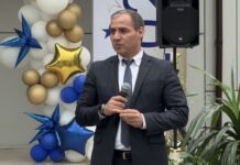 Первый вице-мэр Махачкалы Нариман Батырбиев навестил родной лицей № 39 в день последнего звонка