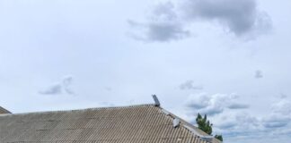 Дагестанские специалисты восстановили кровлю школы в подшефном Михайловском районе