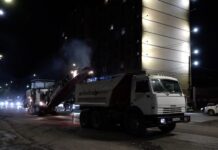 В Махачкале ремонтируют дорожное полотно на проспекте Петра I
