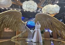 Стенд Дагестана на ПМЭФ-2026 привлек гостей золотыми крыльями орла и цифровым глобусом