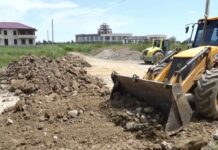 В Махачкале ведутся работы по благоустройству общественной территории