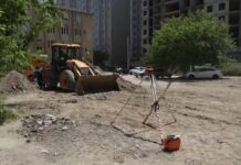Двор на улице Каримова в Махачкале проходит полную модернизацию