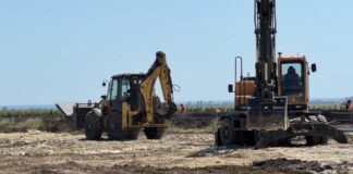 Федор Щукин проинспектировал строительство жилья для пострадавших от паводков в Мамедкале