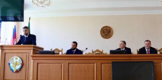 Магомед Рамазанов представил коллективу Минздрава Дагестана нового руководителя