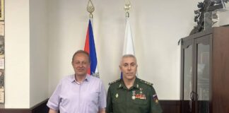 Муслим Телякавов вручил государственную награду Герою России Рустаму Мурадову