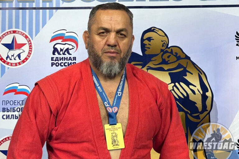 Ветеран-универсал вновь победил на чемпионате России по самбо