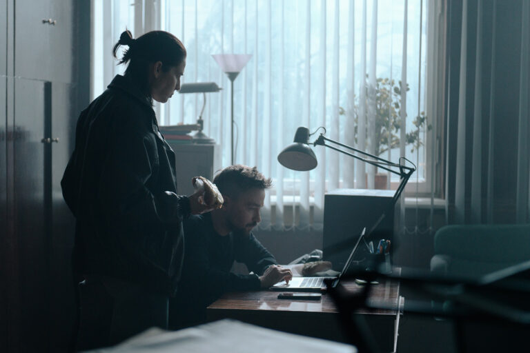 Лето взяло в руки краски: Wink представляет яркий коктейль премьер июня