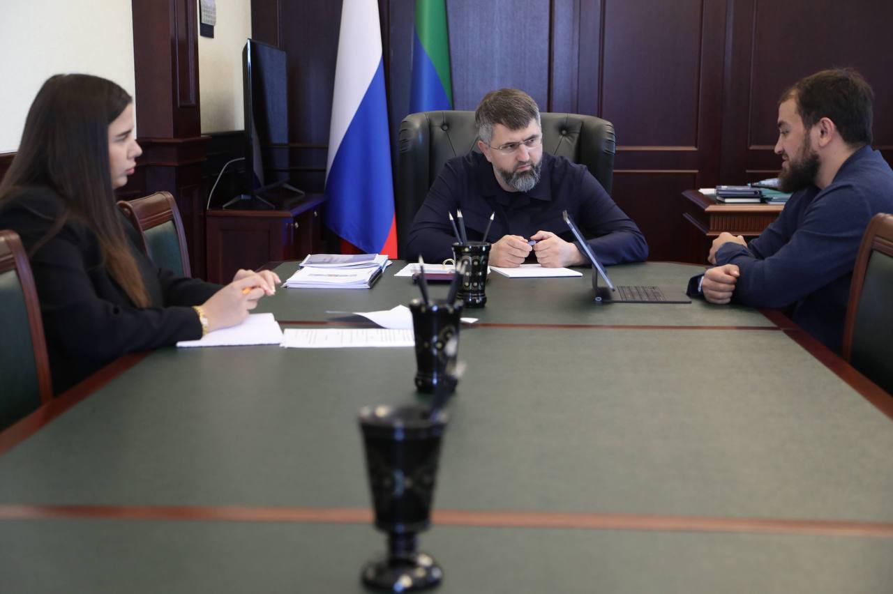 Правительство Дагестана потребовало от ведомств прекратить отписки по обращениям граждан