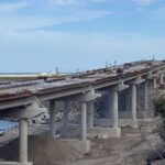 Новую дорогу к порту Махачкалы строят по передовым стандартам