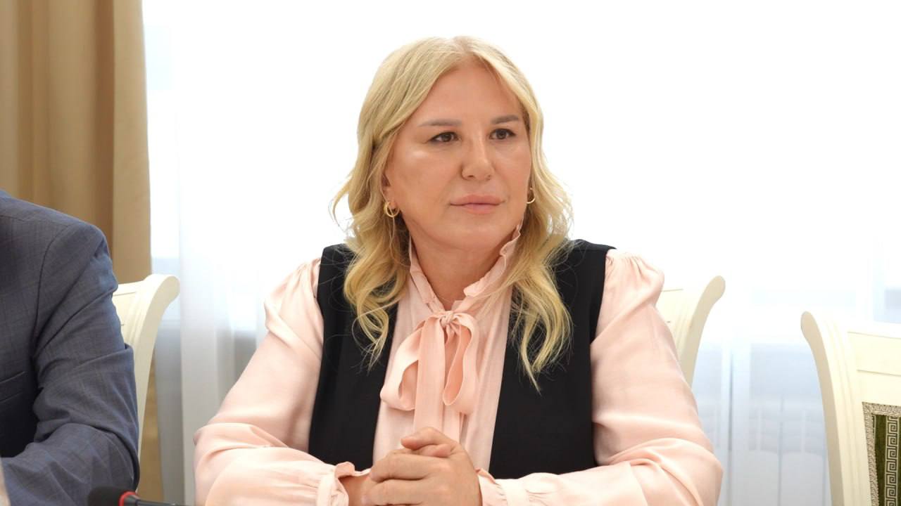 Более 3 000 выпускников Махачкалы успешно справились с ГИА