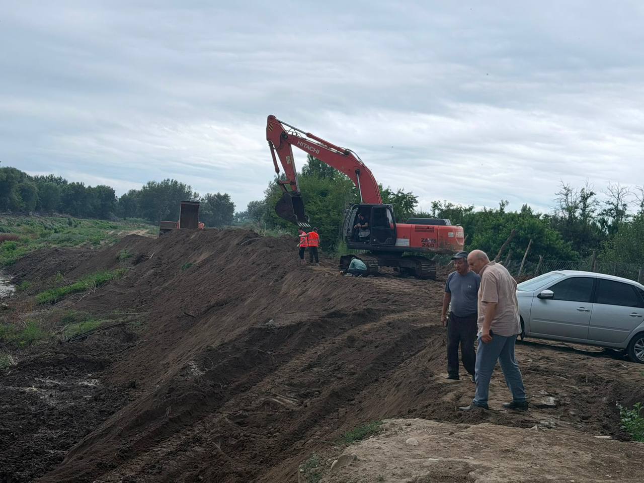 В Хасавюртовском районе ведутся берегоукрепительные работы на реке Акташ