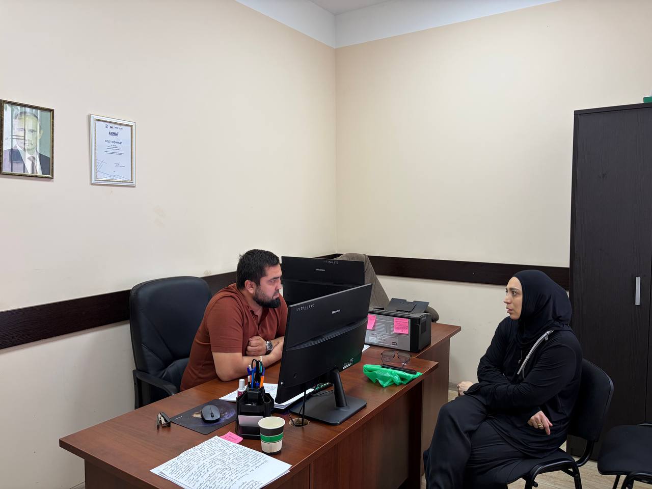 В Махачкале продолжается регулярный прием граждан по поддержке участников СВО и их семей