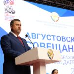 Фёдор Щукин на Августовском совещании педагогов призвал сделать школу центром воспитания молодежи