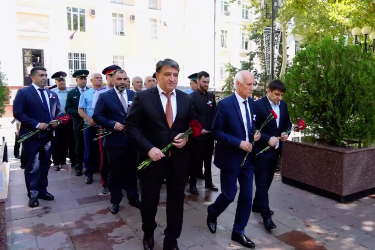 В Дагестане почтили память жертв терроризма
