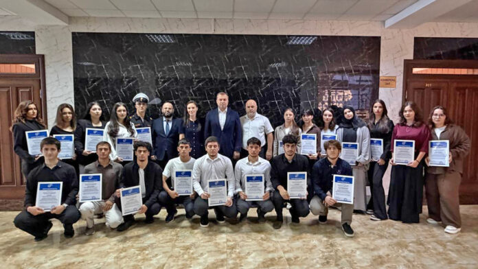 soyuz-mashinostroiteley-otmetil-volonterov-dgtu-blagodarnostyami_img_4623_dsturu_48b32df7d203004cb2648ea78dfca7e7