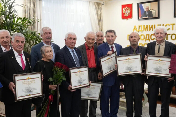 2 (2)