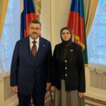 Фёдор Щукин встретился с Сапижат Мазаевой в постпредстве Дагестана