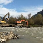 На «Красном мосту» завершили укладку труб через реку Каракойсу