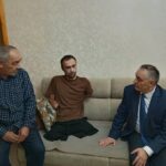Абдурахман Махмудов навестил семью ветерана СВО Мурада Гаджиева в Буйнакске